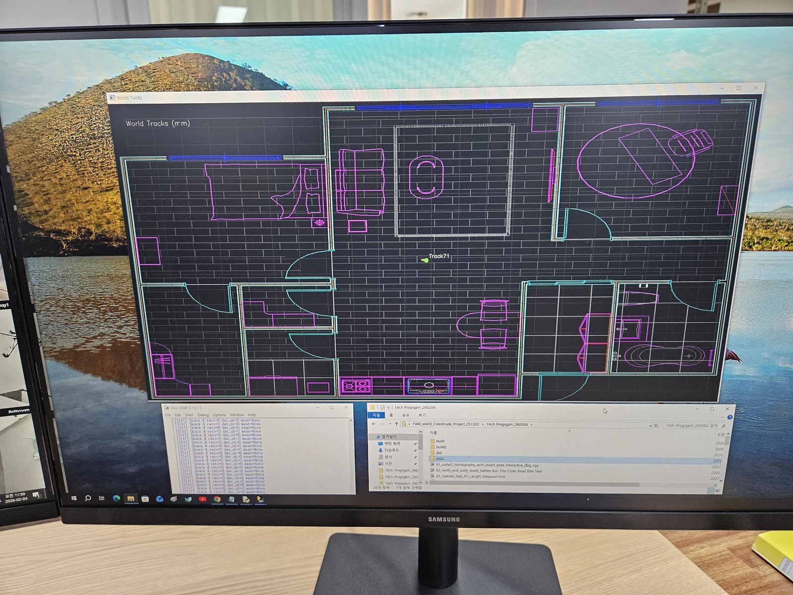 robot tracking layout