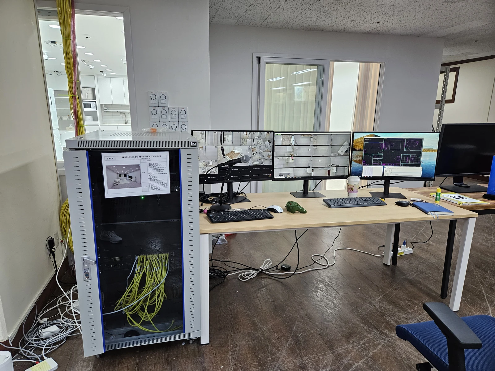 KETI monitoring rack